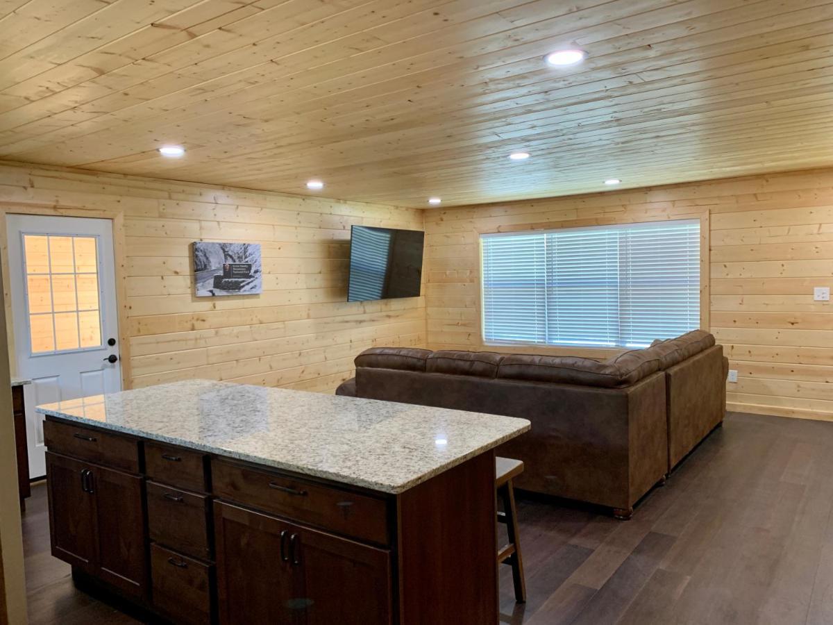 The Brick House: Brand New! 3 Bedroom Home With Private Driveway Pigeon Forge Exteriér fotografie